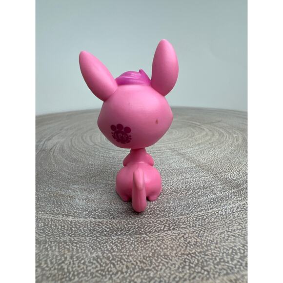 Littlest Pet Shop #3656 Lola Hopalong Pink Kangaroo Green Eyes 2014 - Picture 3 of 4